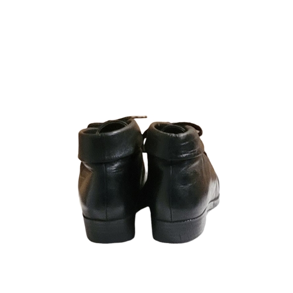 Women Vintage Leather Black Ankle Boots By Cabin Creek Size 5.5M/Wom Granny Boot - Picture 4 of 10